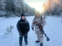 Juupe Pystylä ja Lauri Ohvo torisevalla "loppiaislohi" kisassa